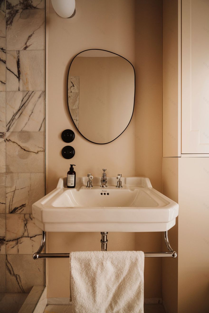 华沙经典风格舒适小公寓改造丨波兰华沙丨la folie studio-35