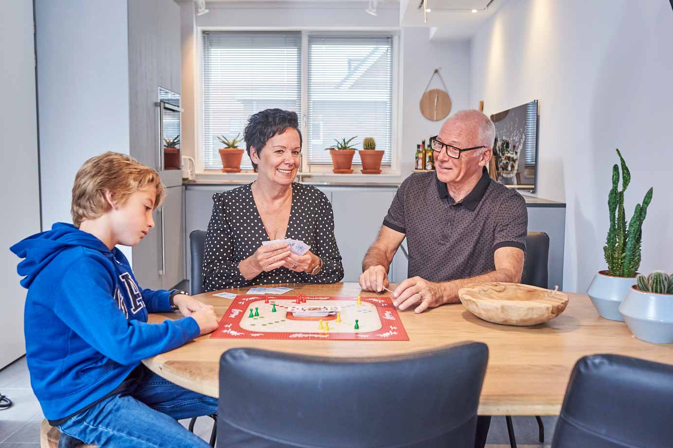 Ans家的现代U型厨房设计丨NetherlandsHaarlem丨Keur Keukens-27