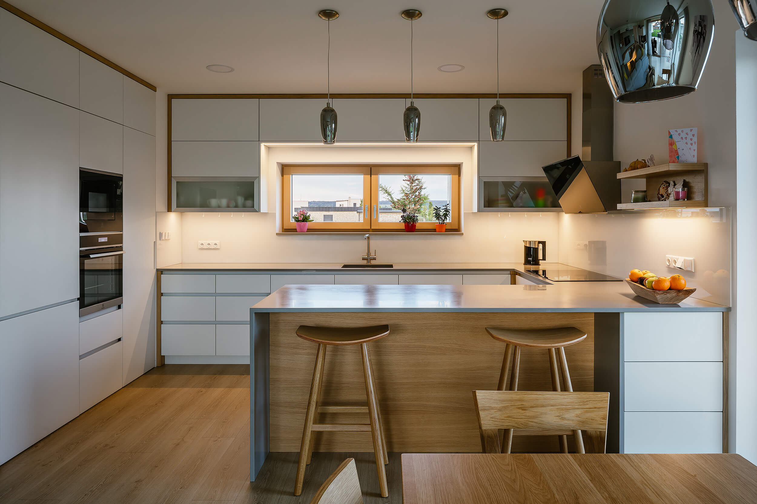 Villa Litomyšl II: A Family House Shaped 丨 Light, Slope, and Garden-3