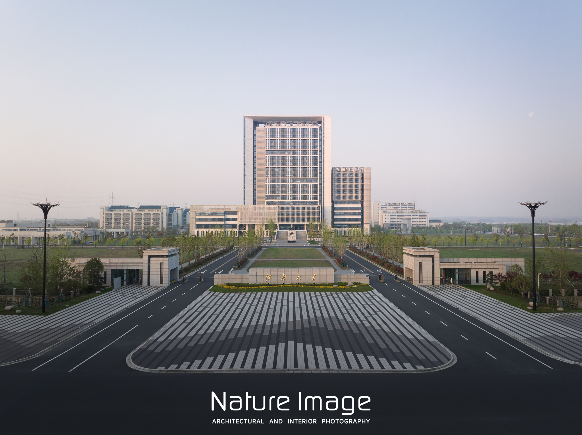 江南大学宜兴校区研究生院一号科研楼丨中国江苏丨华南理工大学建筑设计研究院-10