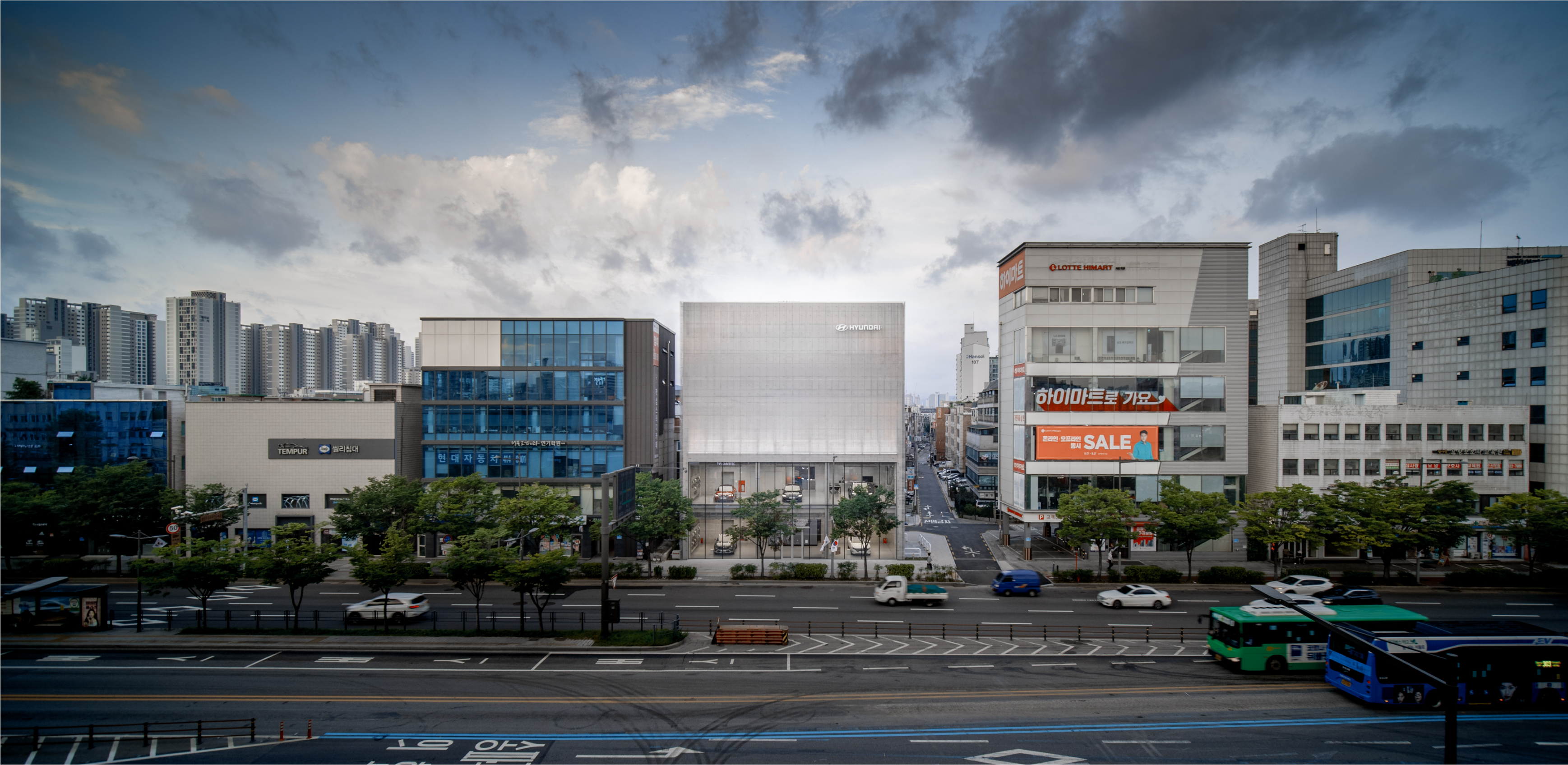 现代汽车展示厅设计丨Suh Architects-12