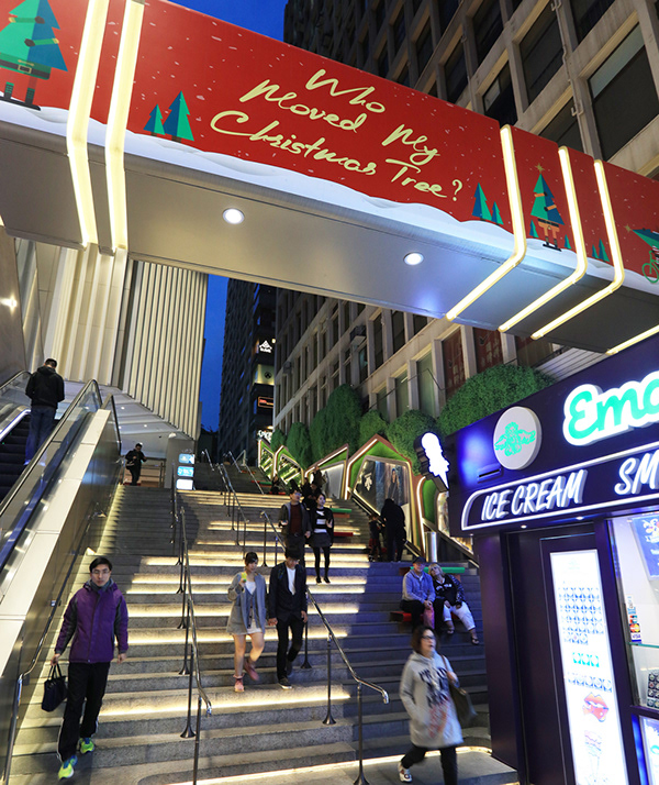 Who Moved My Christmas Tree? – Christmas 2016 Campaign-16