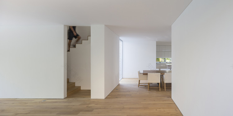 Newman House Nicolás Pinto da Mota, Victoria Maria Falcon-19