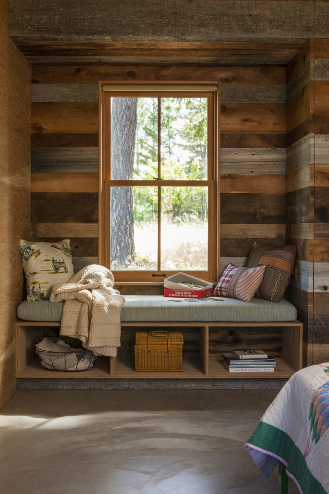 Cabins in Eastern Washington | Swivel Interiors-31