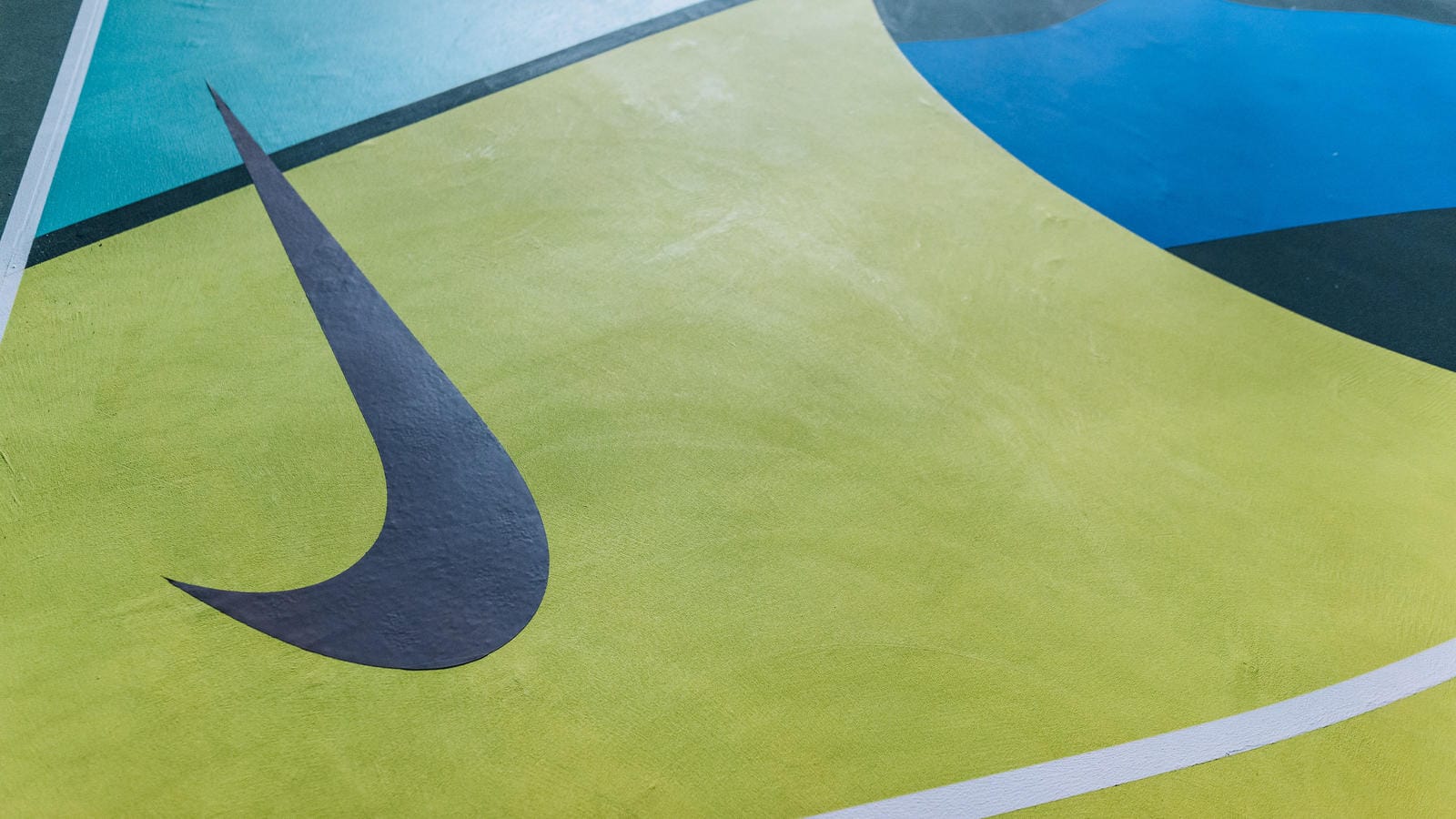 纽约制造:Kaws的斯坦顿街球场-12