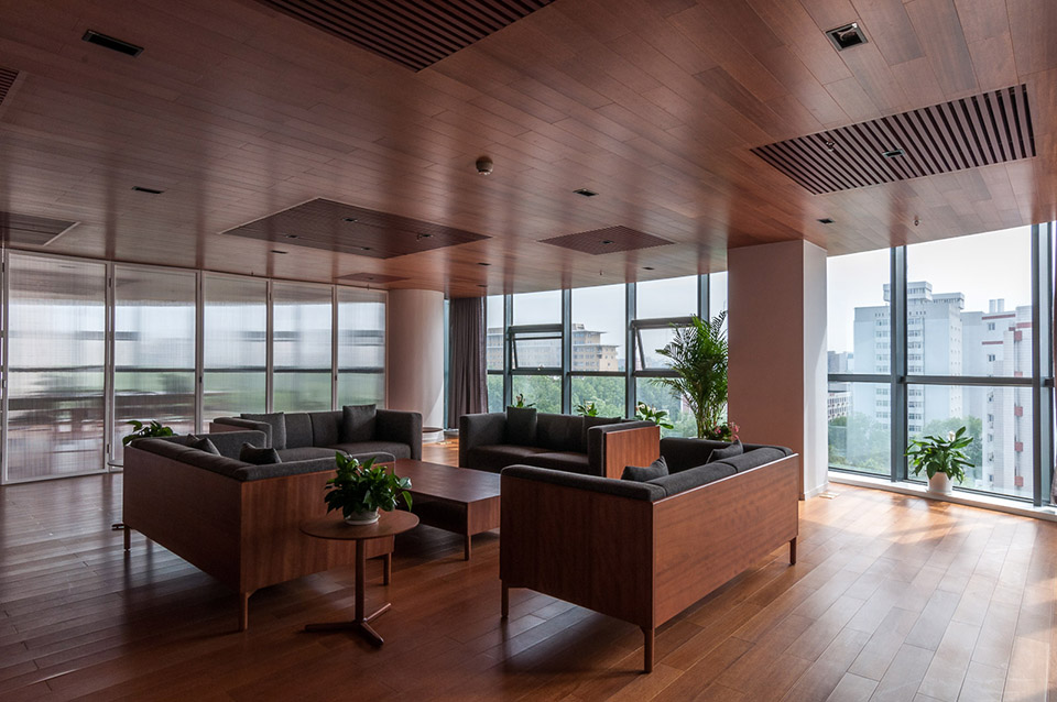 北京语言大学多功能空间设计-12