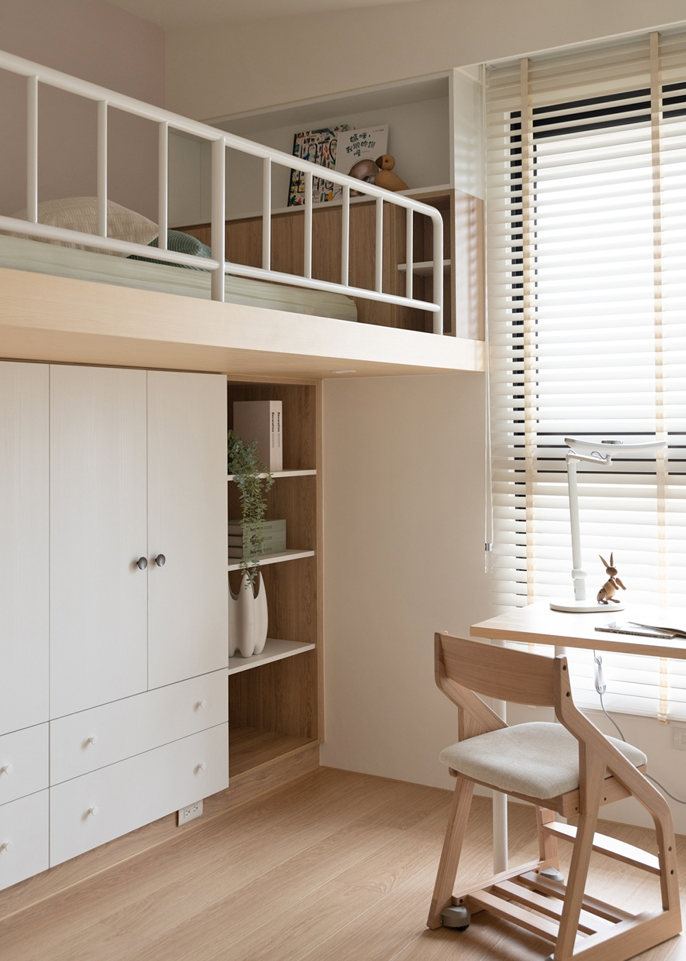 四口之家的日式无印原木风格小宅-5