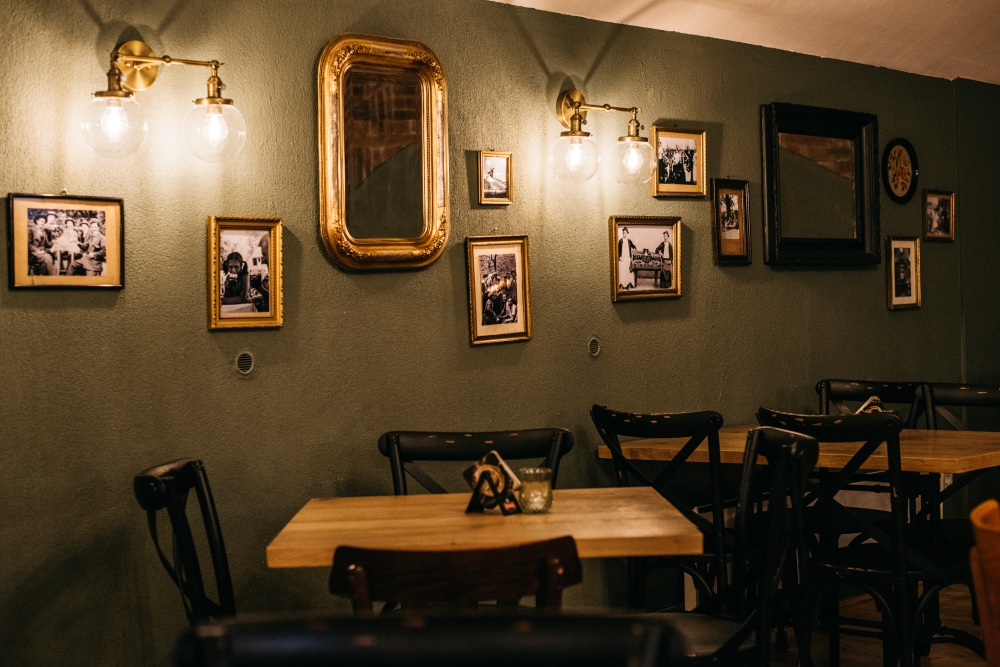 从地中海餐厅改造为经典酒馆-55