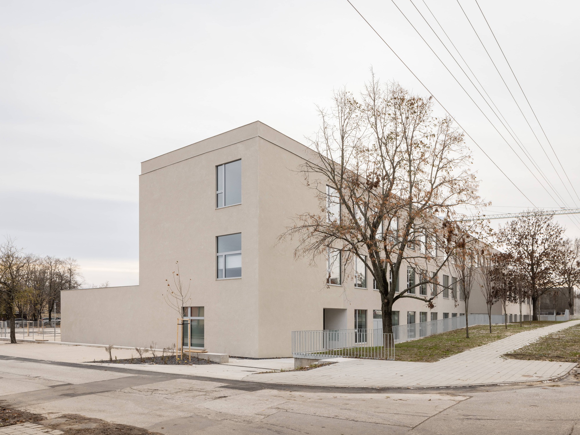 小学扩建  新学校亭阁与多功能厅丨斯洛伐克丨Bakyta architekti-67