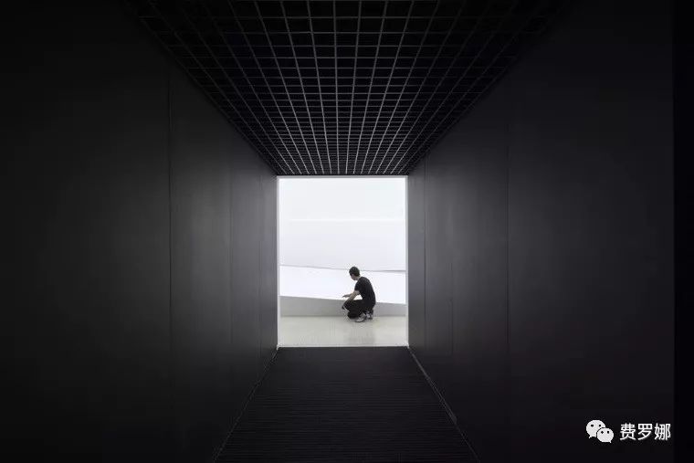 史上最暗黑最富魅力的前卫建筑-9