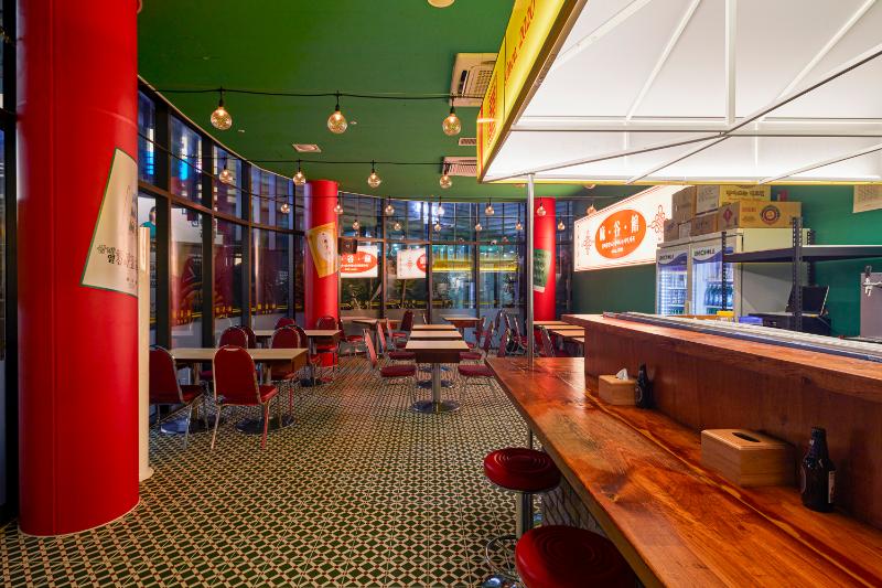 二十平米独特复古餐厅设计-6