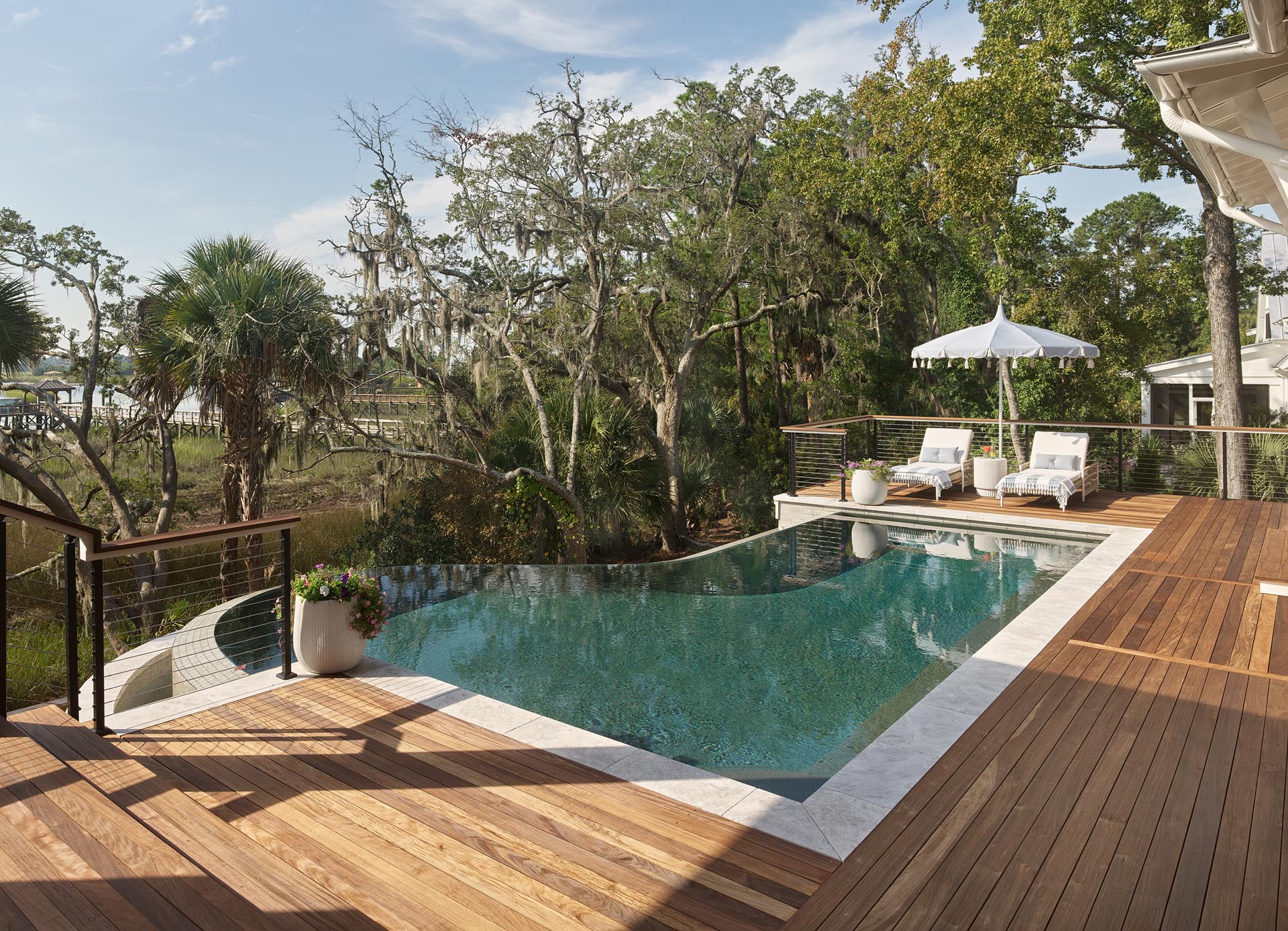 溪边的愉悦之地；溪畔的乐土（若这里是一个具体地方名字，可直译为溪畔之悦 ） -18