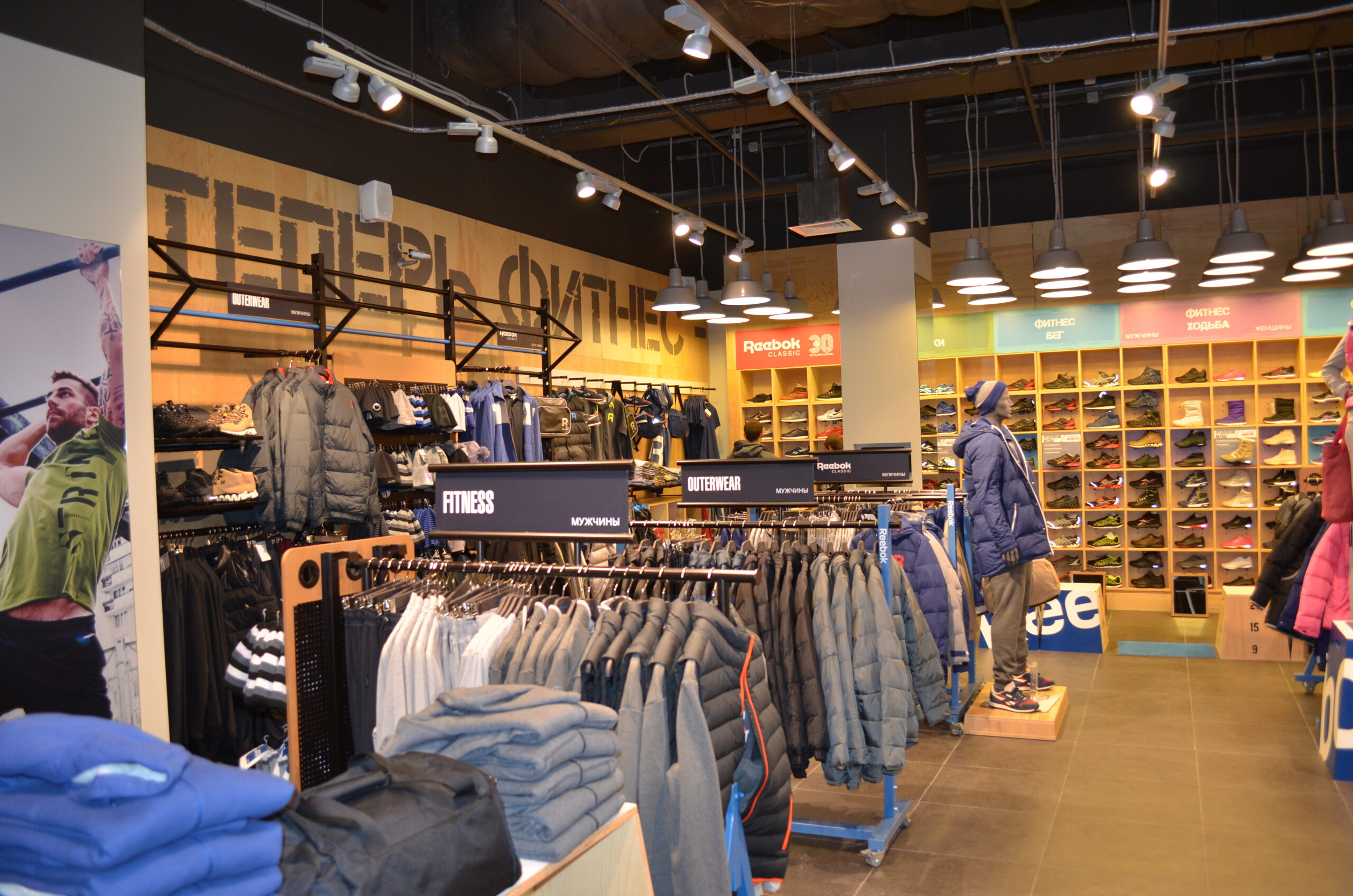 “Reebok”商店设计丨ARXY工作室-13