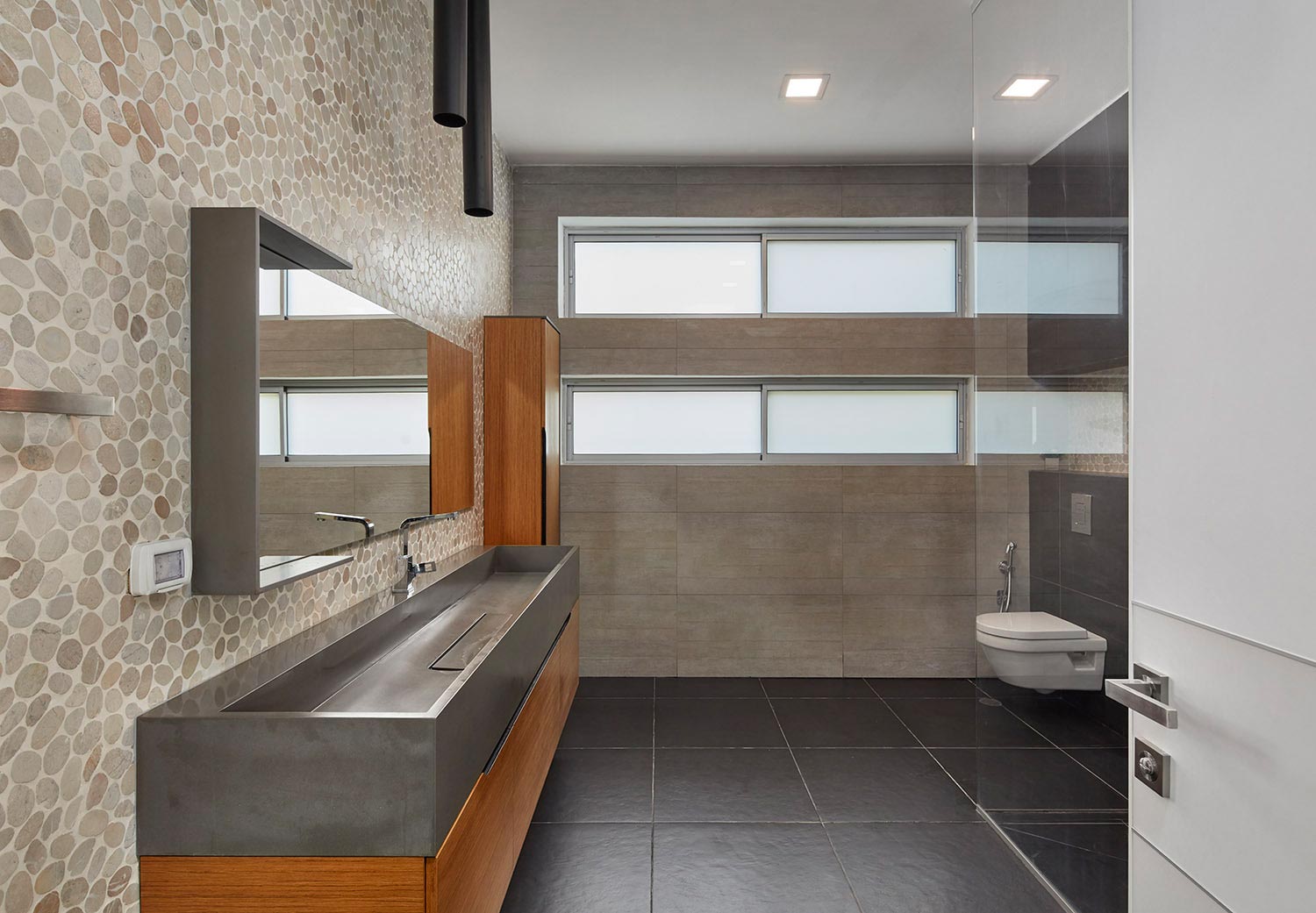 Spacious house that could host a lot of people at any given time by Echo Design   Page 2 of 2   CAANdesign  Architecture and home design blog-1