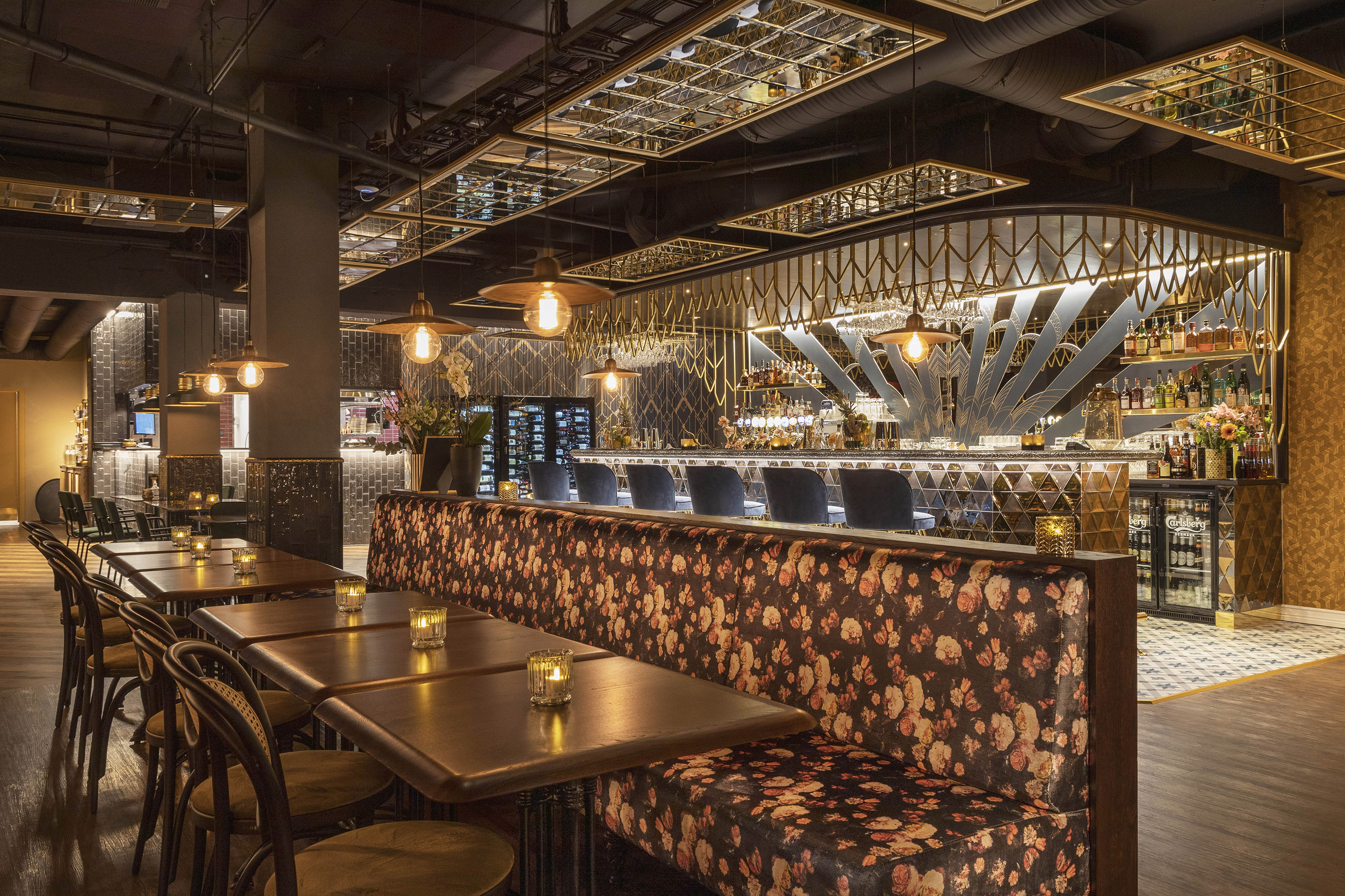 CHOW CHASE | Stylt Trampoli AB-2