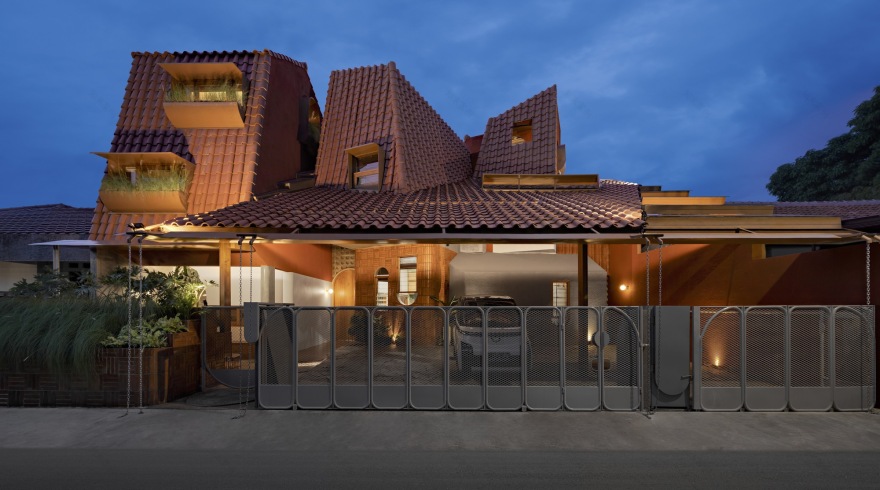 心烦意乱的房子丨印度丨Ismail Solehudin Architecture-54