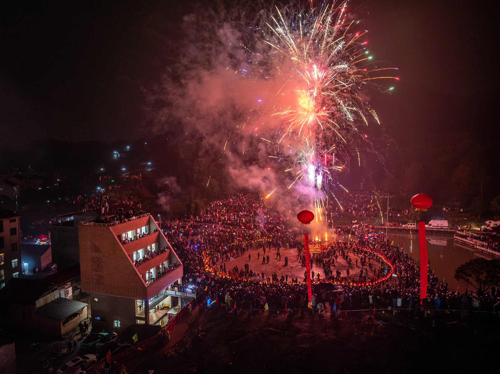 山下文化驿站丨中国浙江丨木伏建筑展演工作室-40
