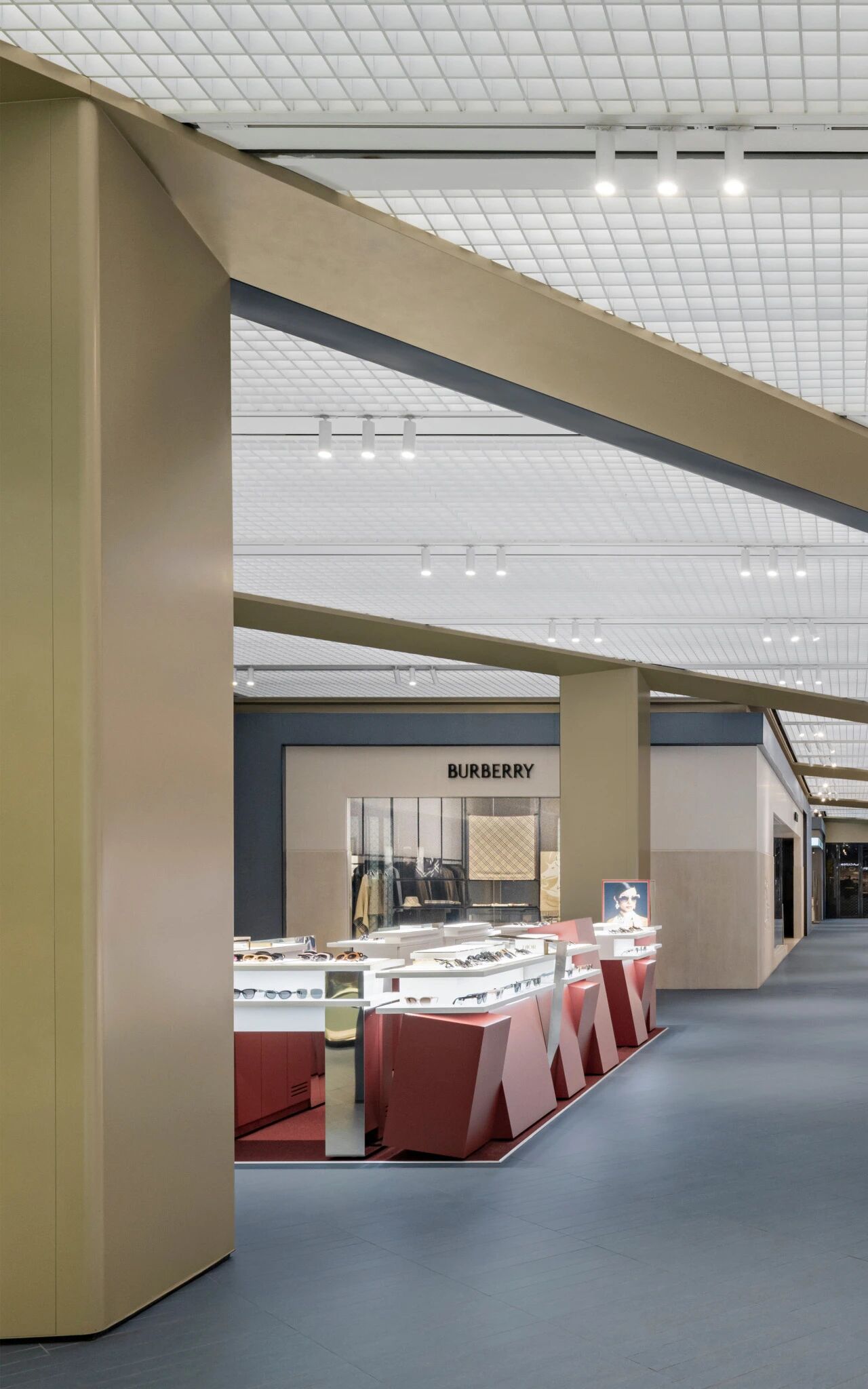 美妆区室内设计项目丨韩国首尔丨BURDIFILEK-2