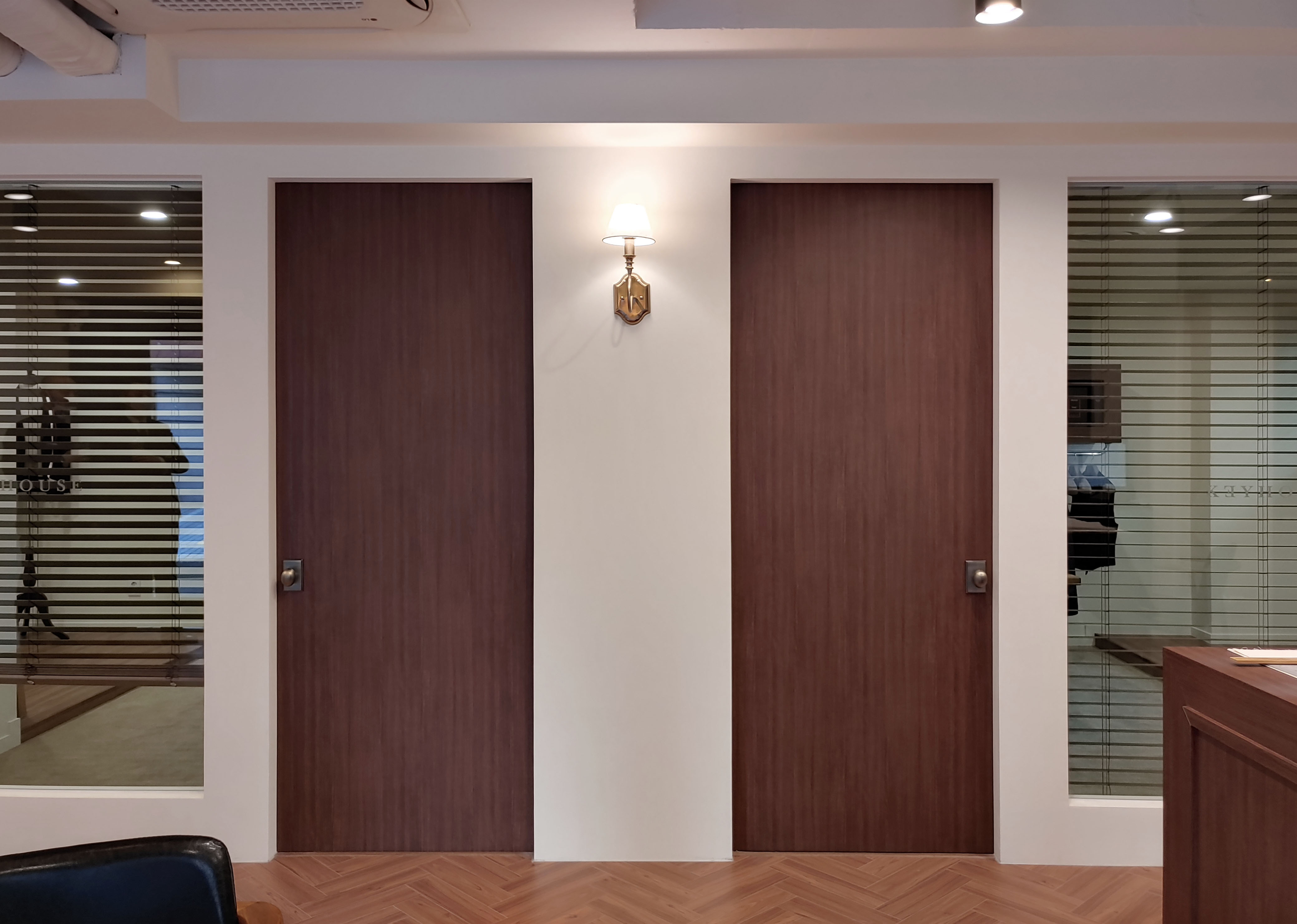 独具匠心的 Keyhouse Tailor Shop 设计-8