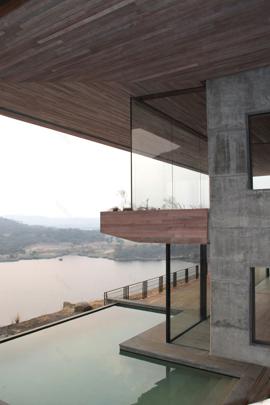 非洲Gota大坝的石上住宅丨Sforza Seilern Architects-14