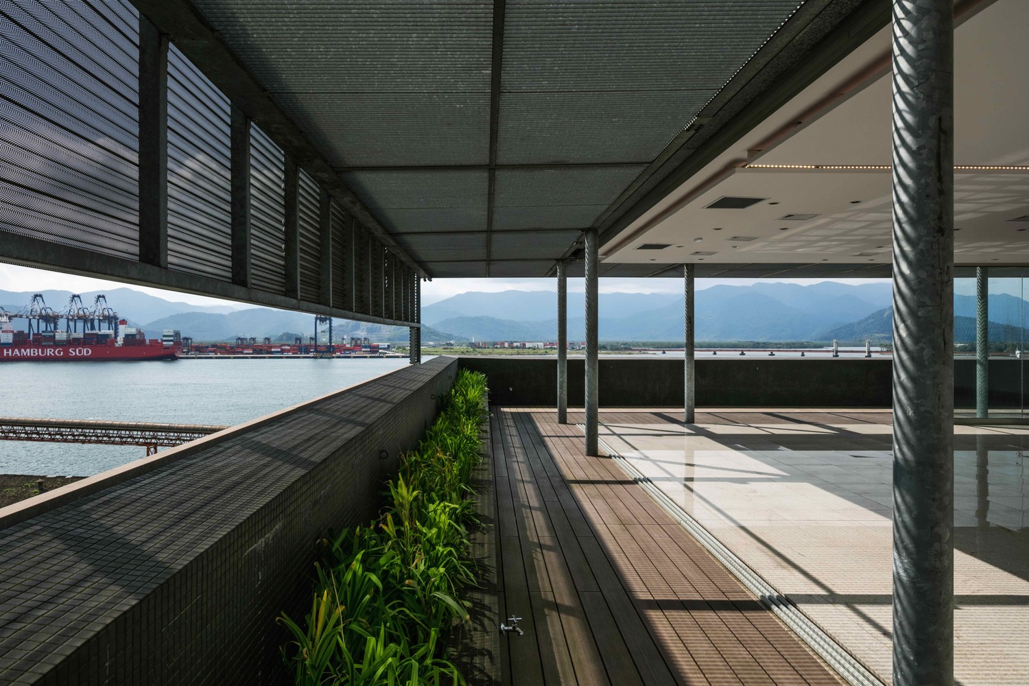 Almares Building  Reinach Mendonça Arquitetos Associados-28