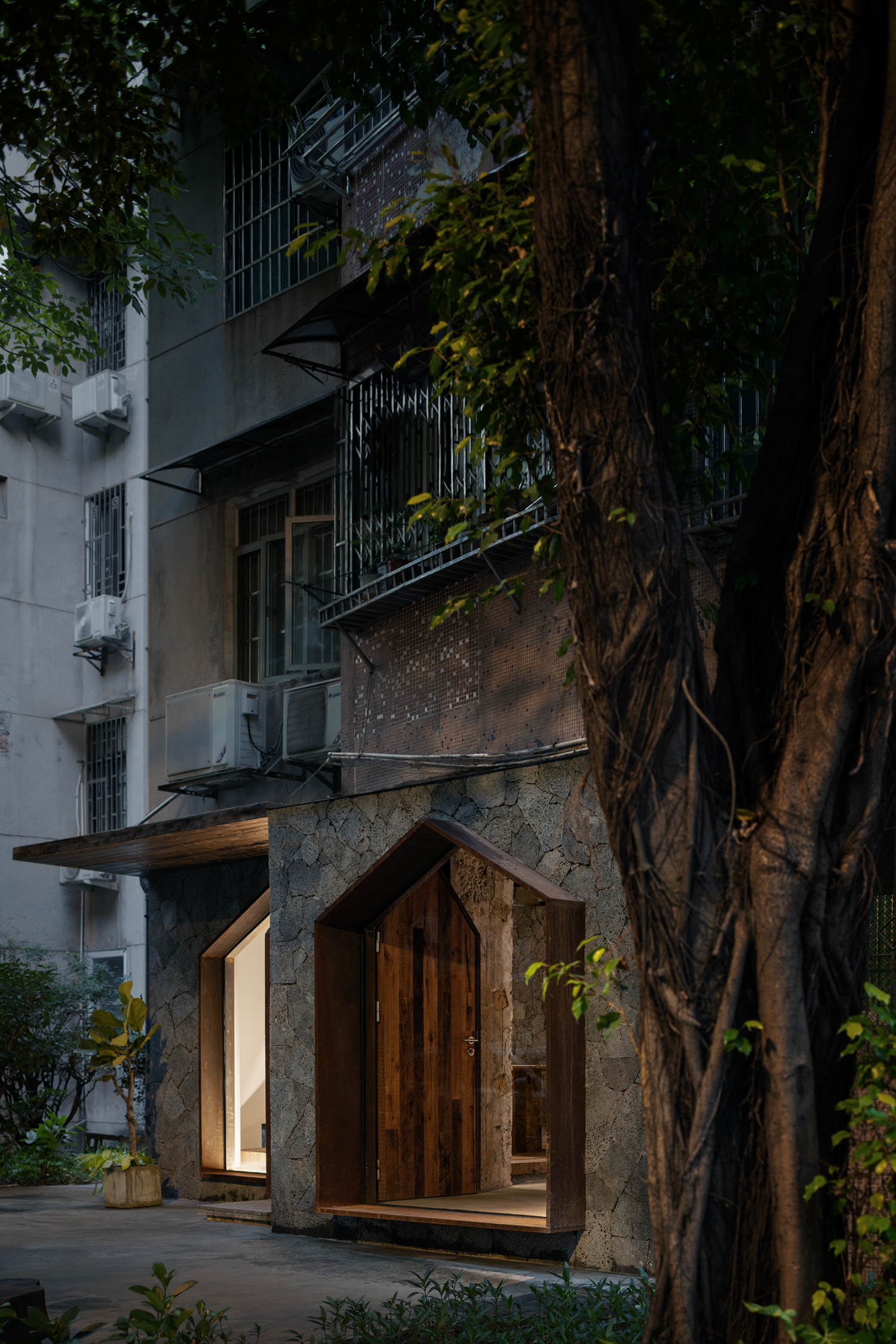 黑白木设计工作室丨中国广州-0