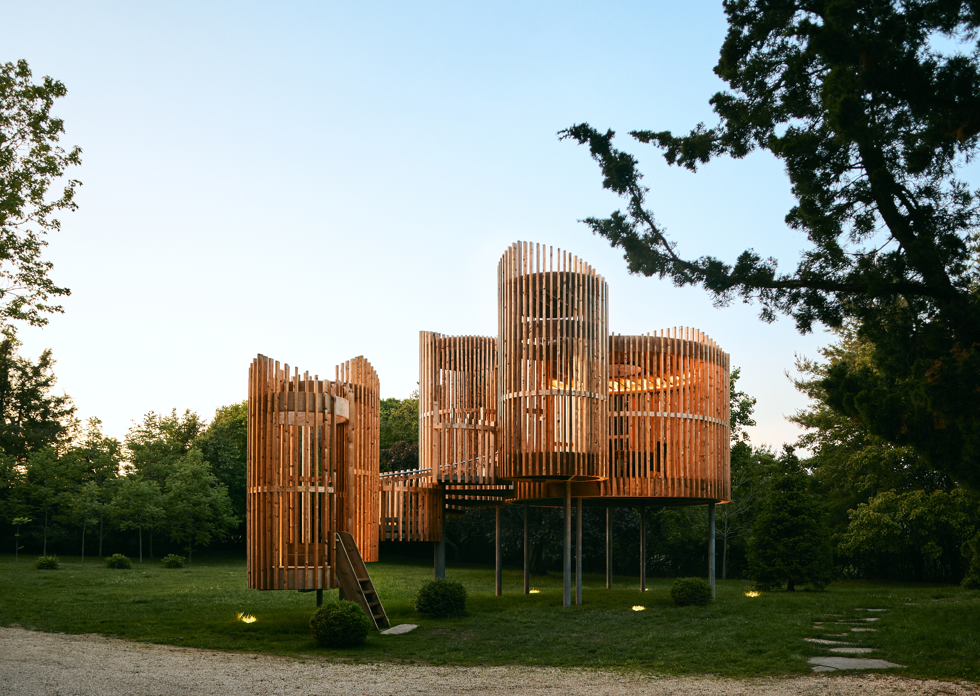 Outside-in Pavilion / Valerie Schweitzer Architects-26