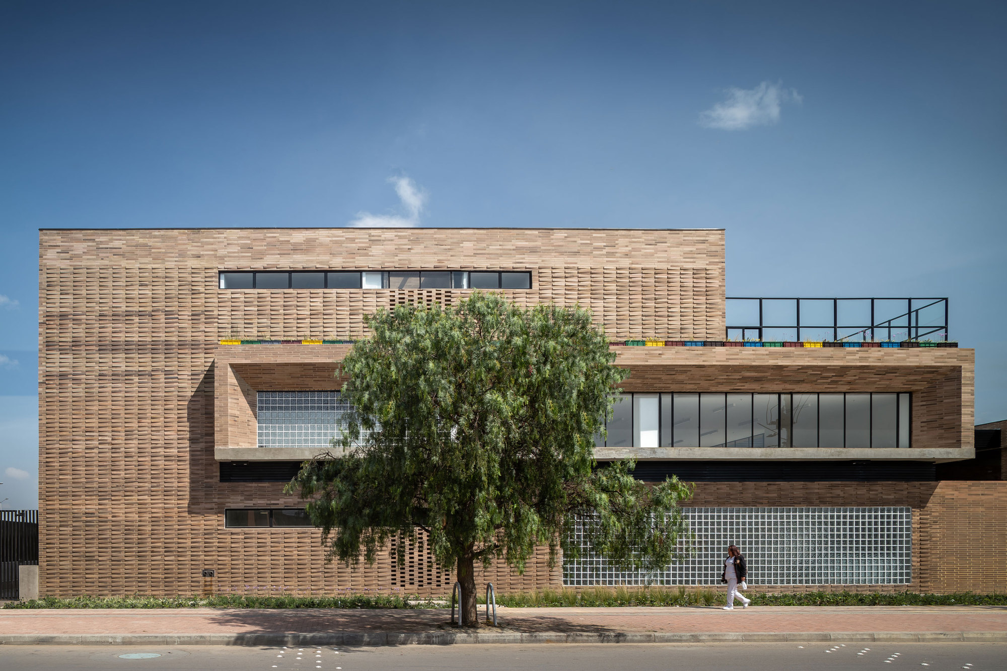 博萨的“El Recreo”幼儿园 · 城市教育中心的新星-31