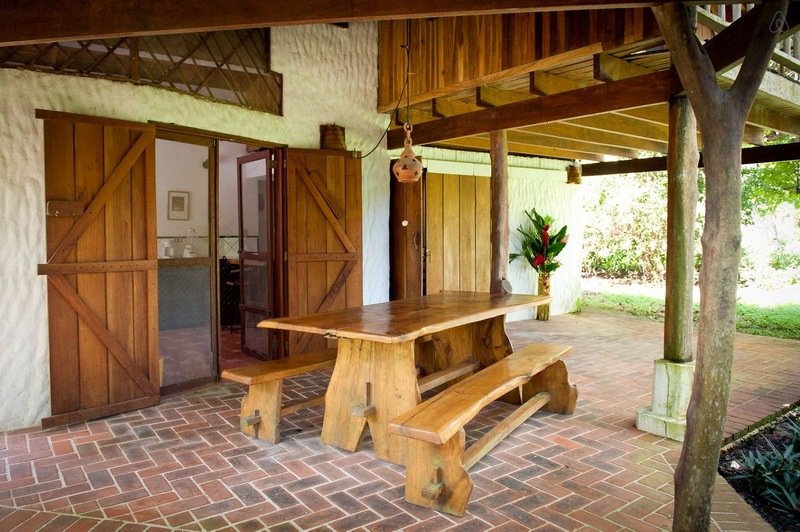 适合外府居住的两层房屋设计-8