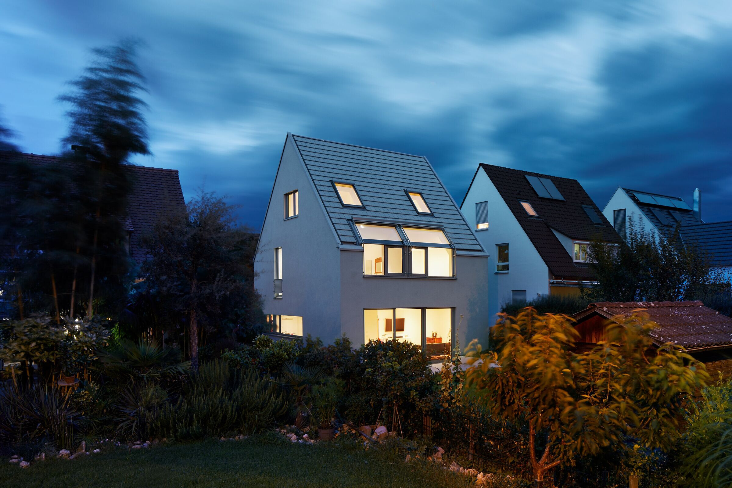 德国 Stuttgart 新锐私人住宅设计，精致简约融入老社区-12