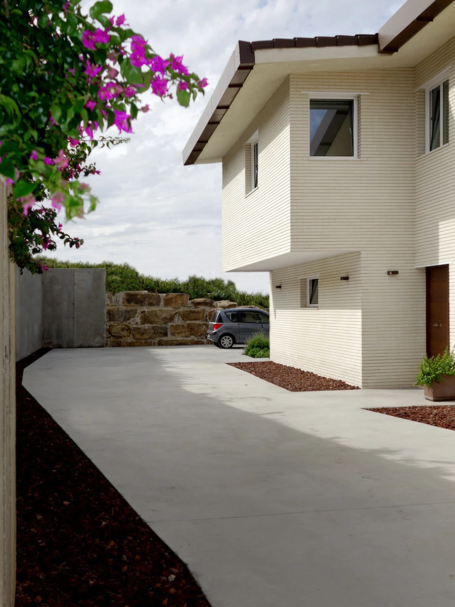 西班牙海滨别墅，打造通透生活空间-18