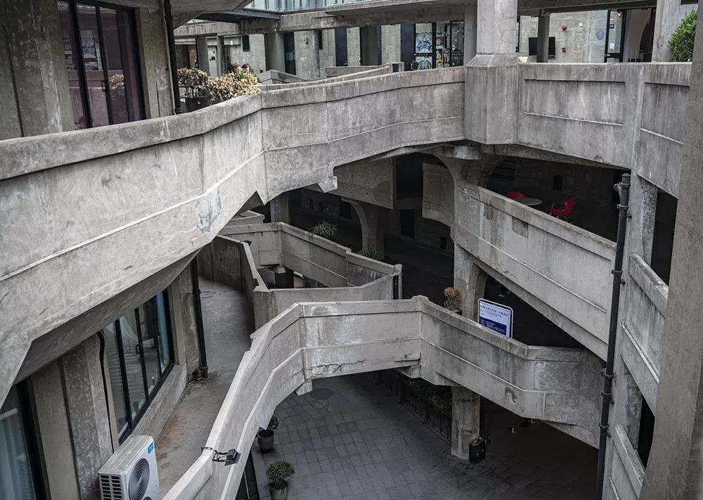 8个经典老建筑改造:老厂房、祖宅、乡村小学、空心村...
-68