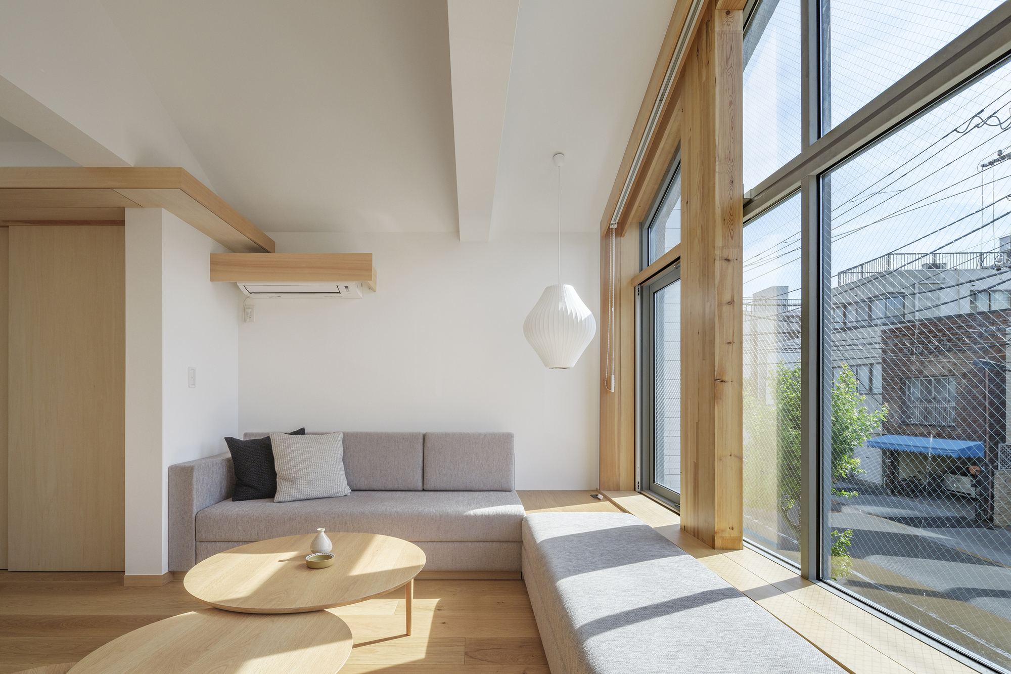 A House, Resident and Milk Delivery Service  / Meguro Architecture Laboratory-26