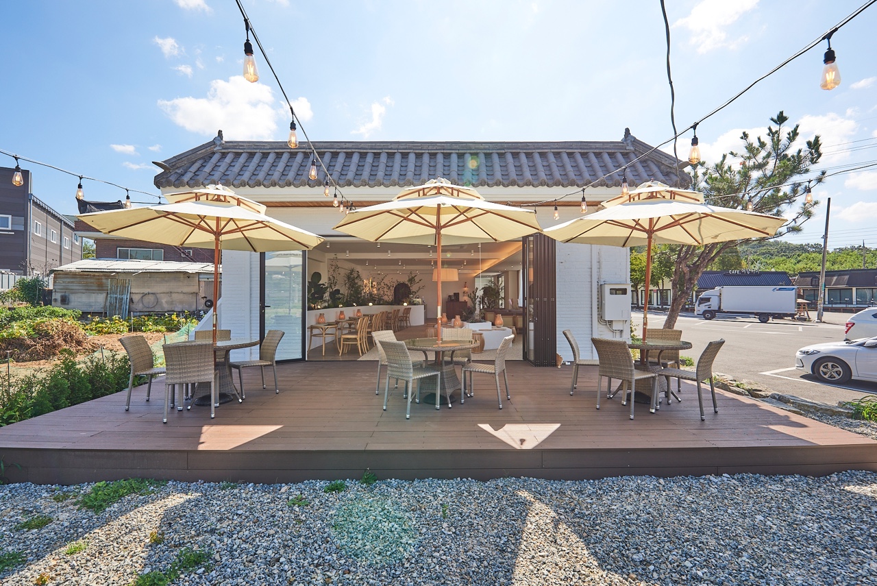 温馨咖啡馆 | 50 度卡普纳里尔设计-2