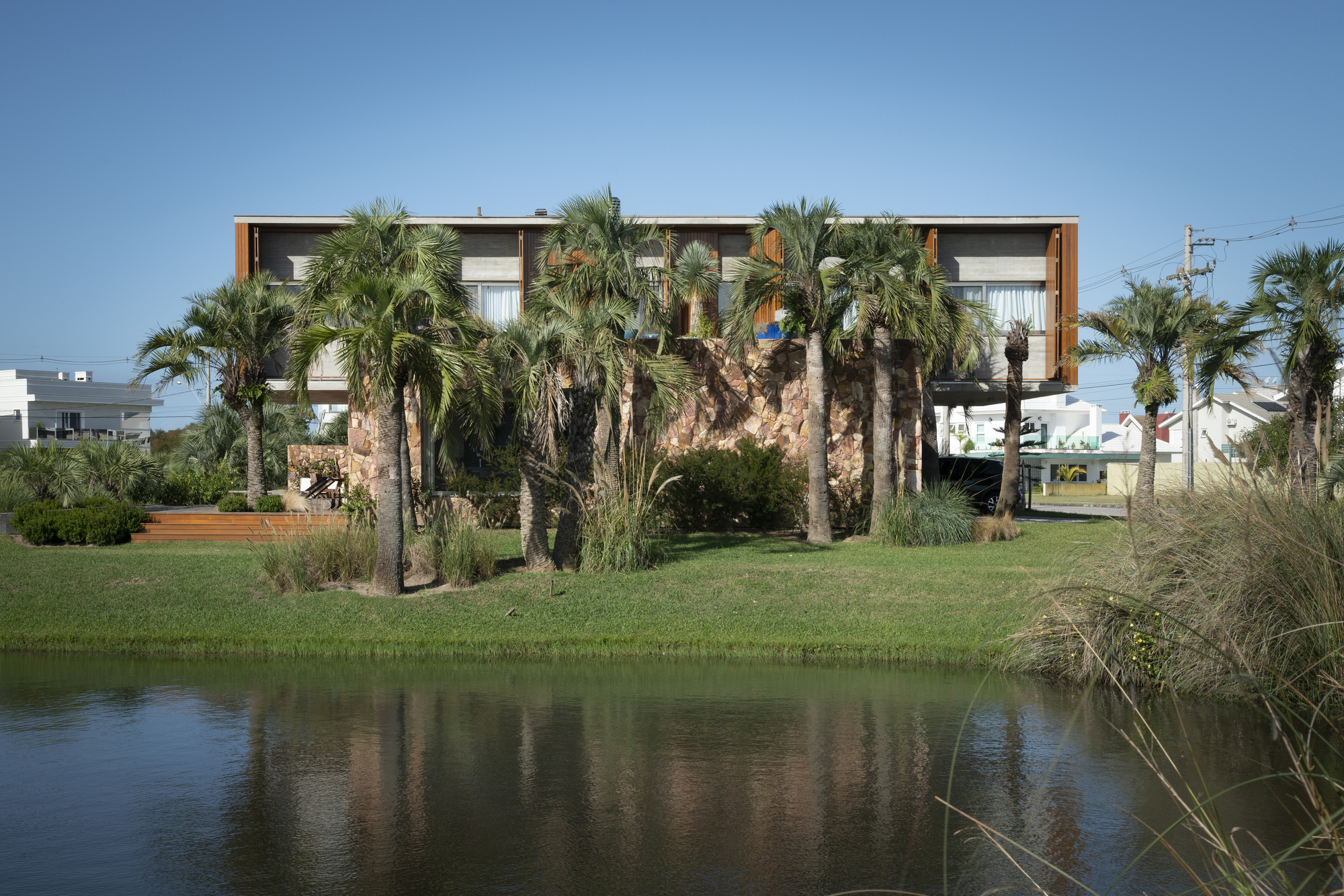 LSG #DM 住宅 | 混凝土棱镜与玻璃空间的互动-18