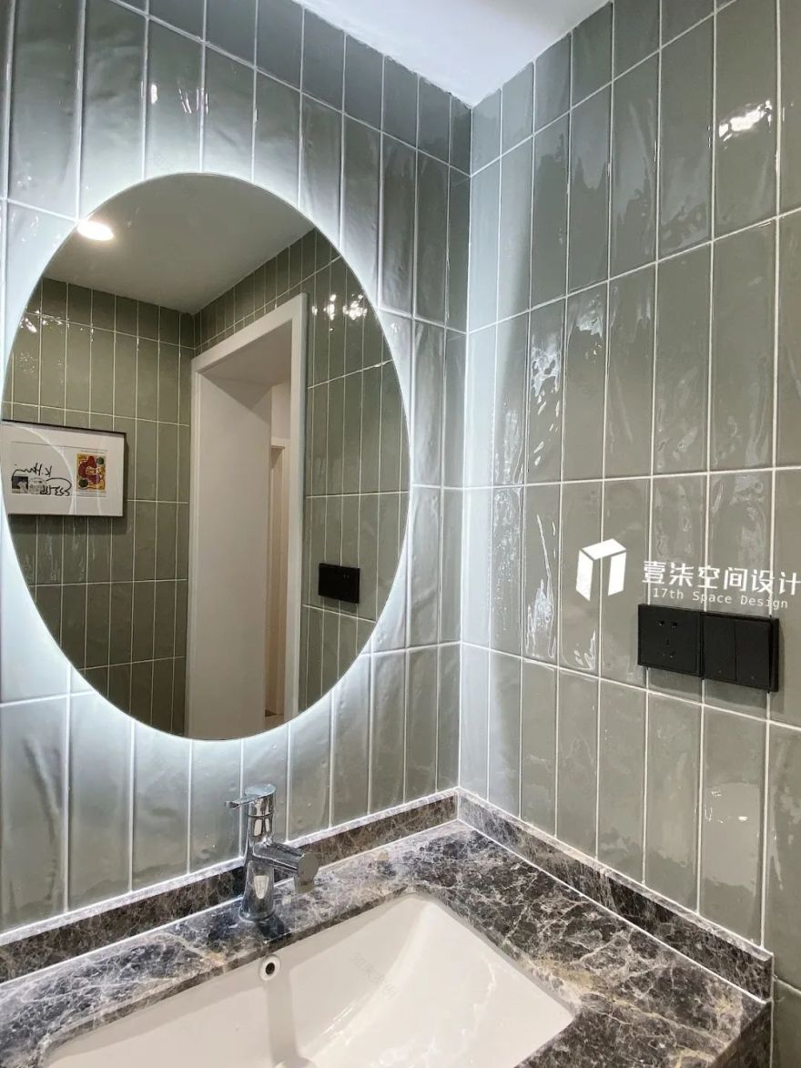 大学新生的现代生活容器-45