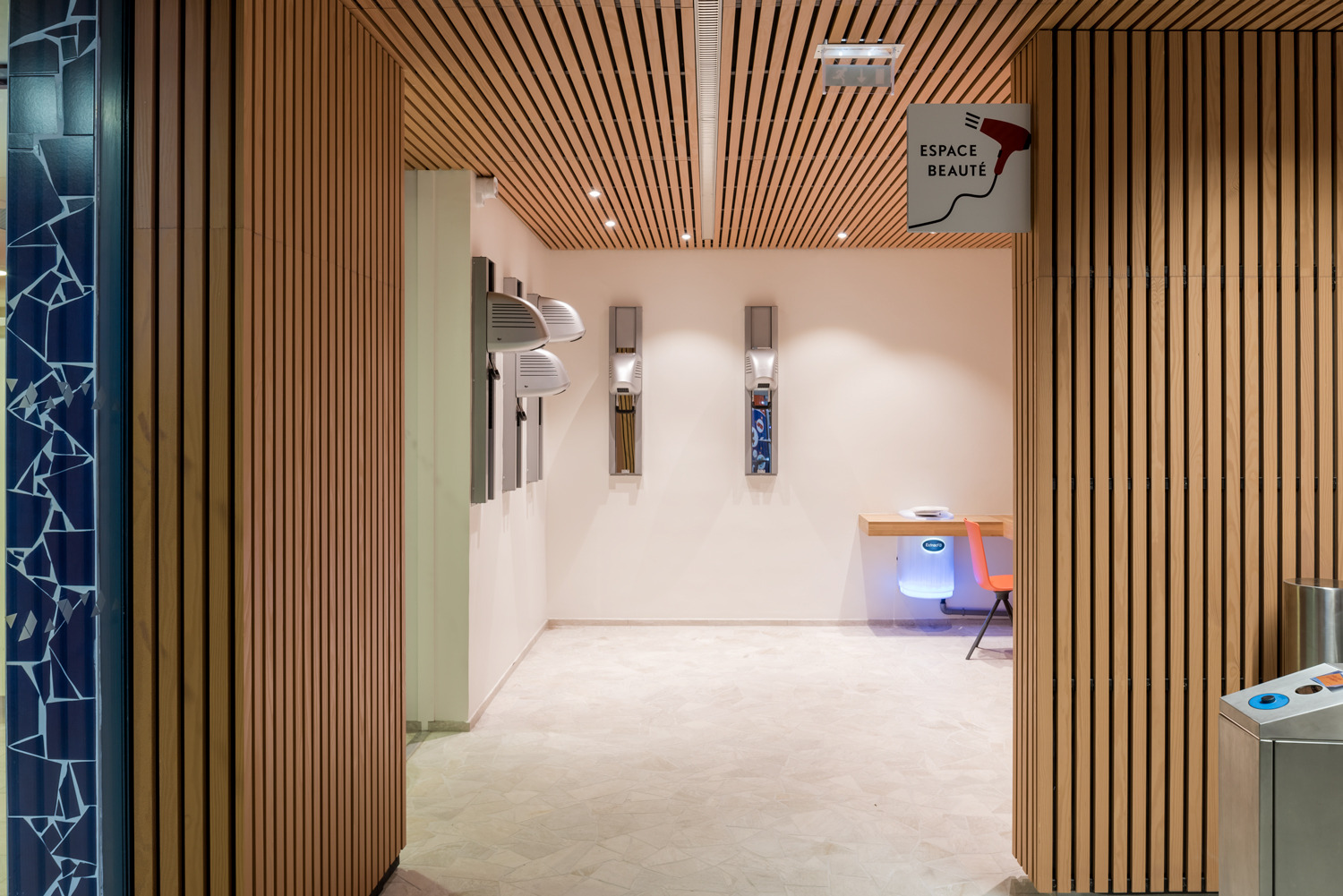 体育馆丨MultiplexeAquatique-50