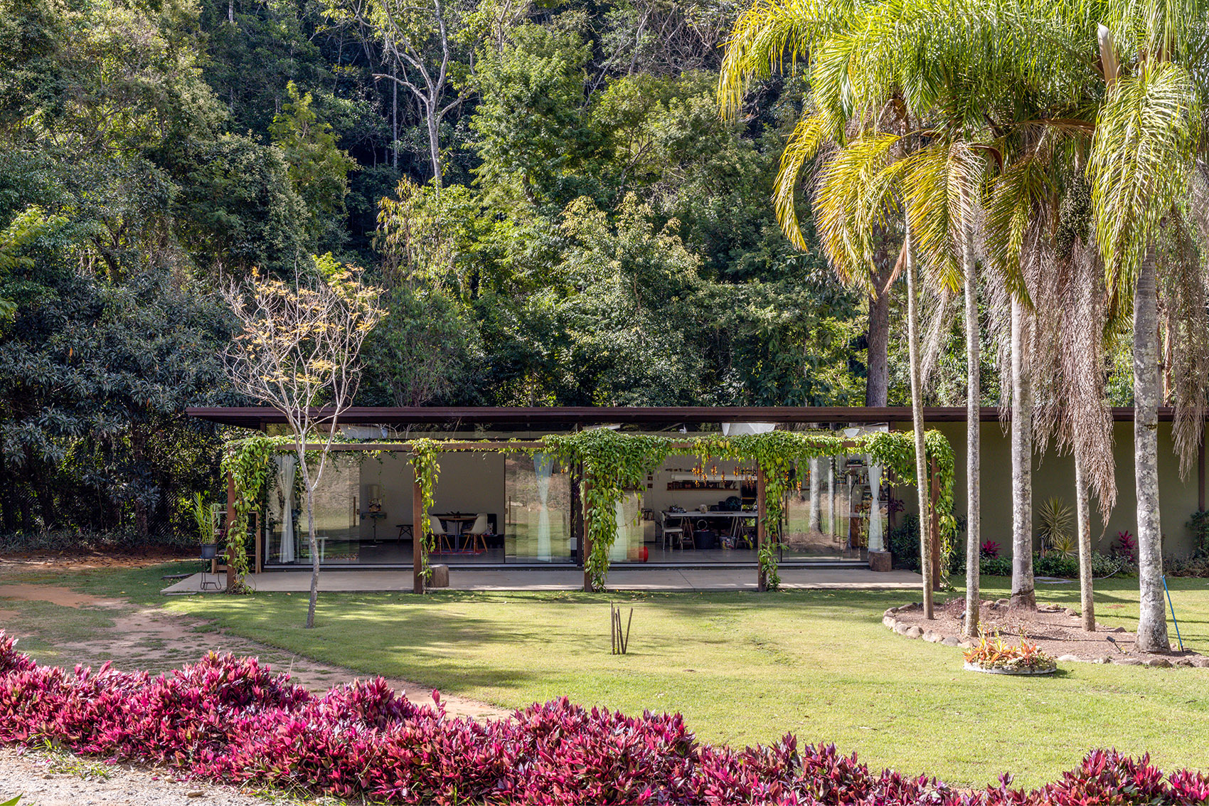 Videiras山谷中的住宅，巴西 / Rodrigo Simão Arquitetura-43