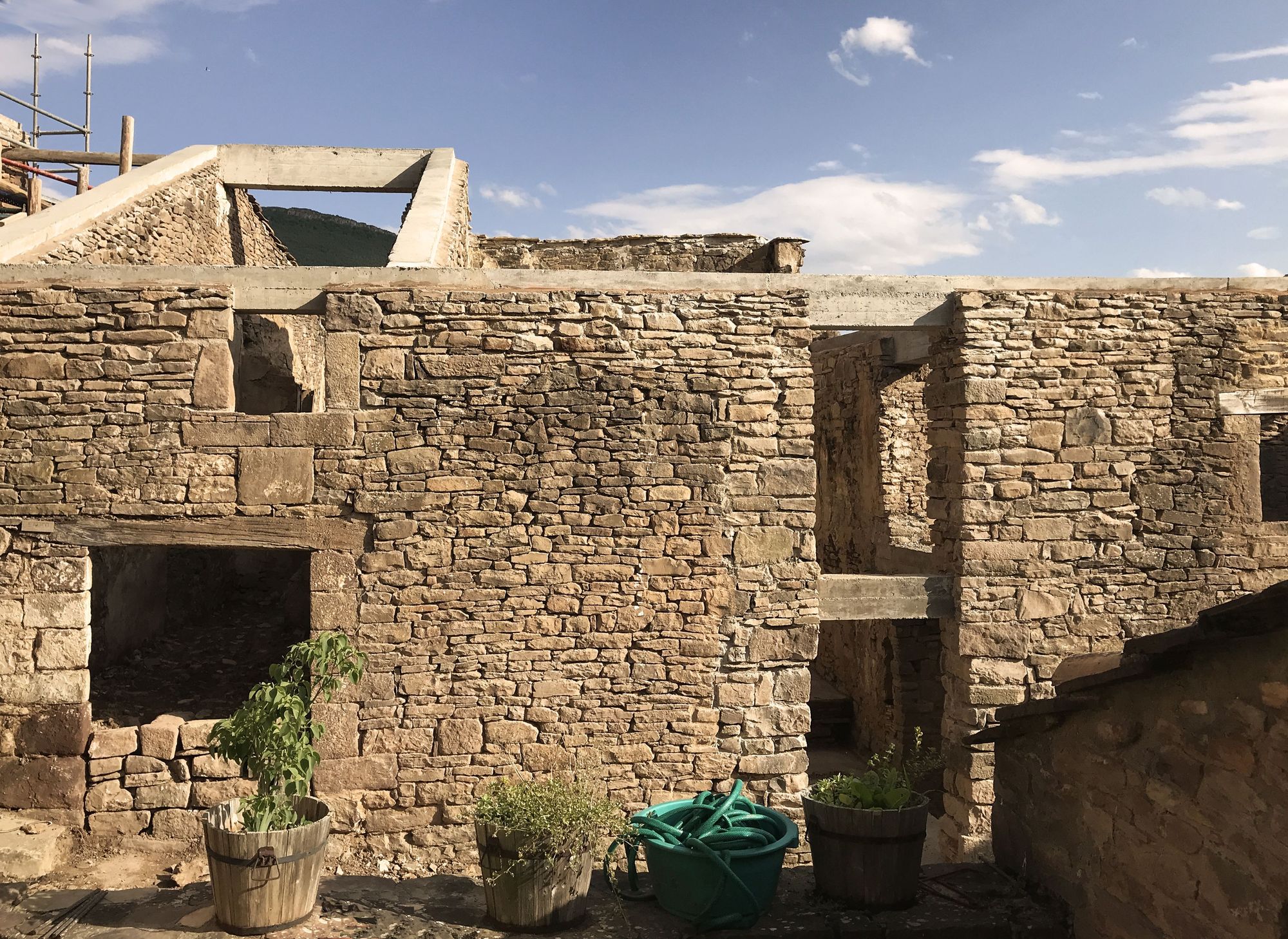 鲁埃斯塔城市中心修复丨西班牙丨Sebastián Arquitectos-15