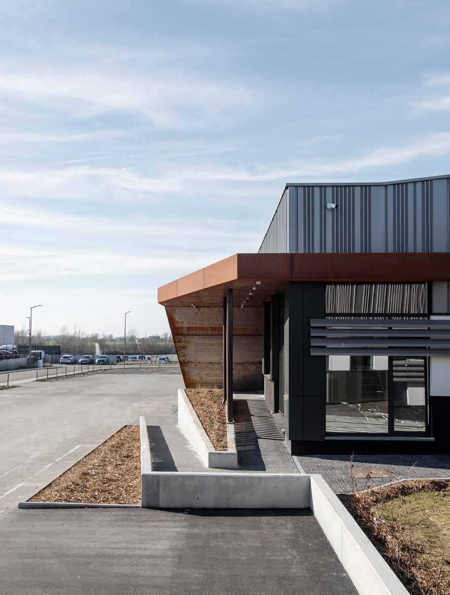 Diginnov项目（将旧汽车公司建筑改造成多功能产业园区）丨Draft & Project Architectures-2