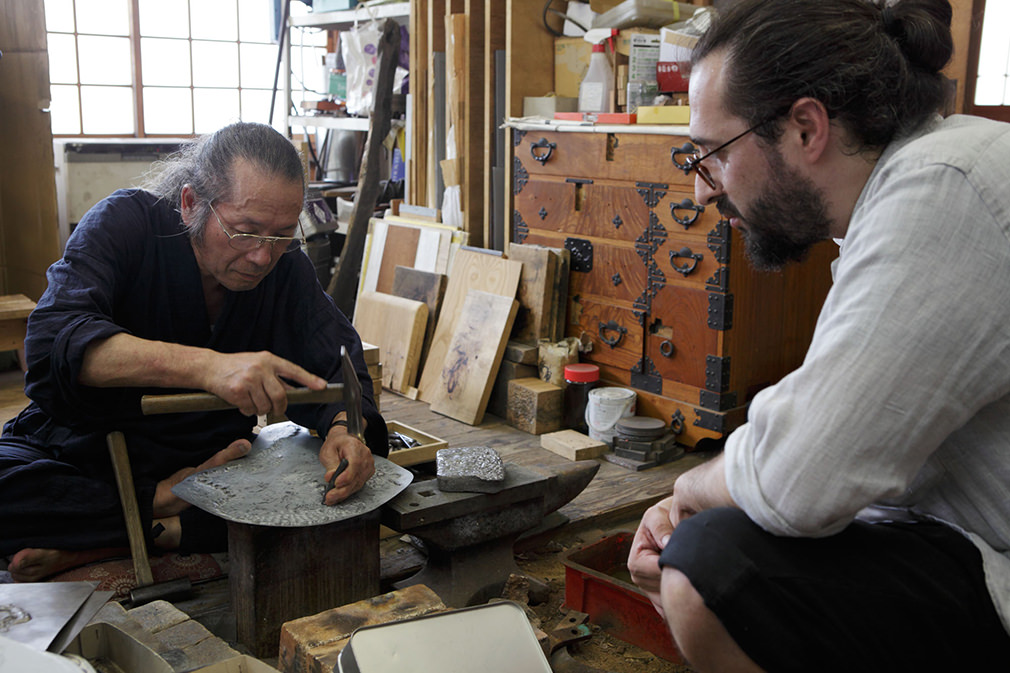 藤里木工×ロン・ジラッド岩谷堂箪笥开发项目丨日本岩手丨藤里木工,ロン・ジラッド,田渕智也-0