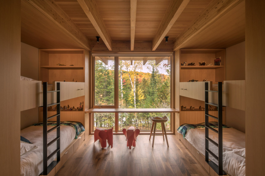 Bohlin Cywinski Jackson creates remote holiday retreat in Ontario forest-12