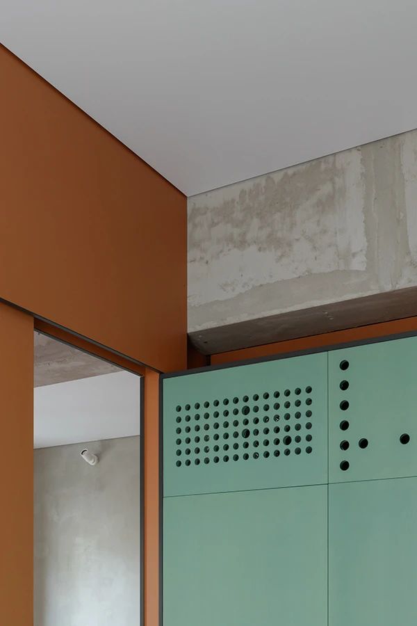 48㎡独居老人的彩色魔盒丨DVEKATI 团队-9