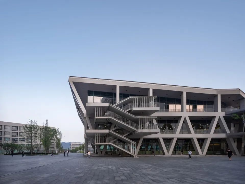 非常建筑新作｜西华大学宜宾产教融合实训基地-153