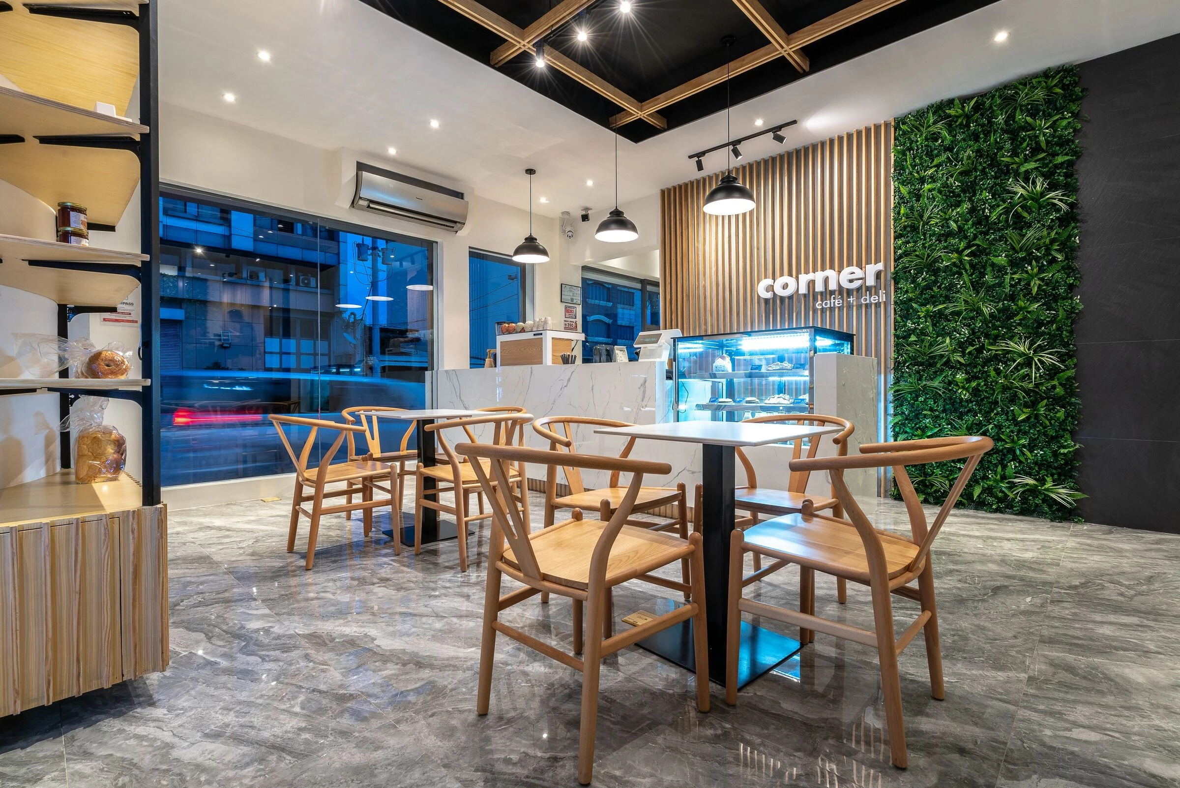 街角咖啡馆兼熟食店丨菲律宾马尼拉丨Sim Ateliers-9