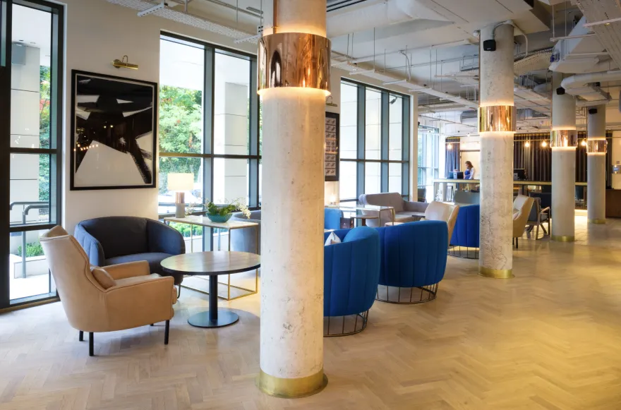 Kingston希尔顿逸林酒店大堂及公共区域设计丨JamaicaKingston丨DLSM Studio(原DesignLSM)-8