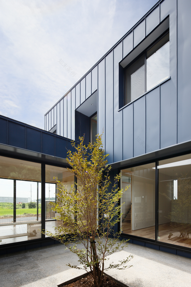 Hourglass studioLOOP-40