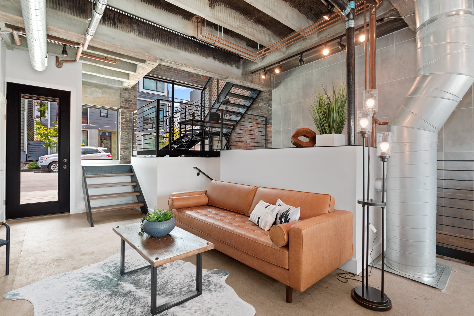 货运阁楼公寓（注：Lofts常见指那种空间开阔、类似阁楼的公寓，Cargo表示货运，结合起来这样翻译较符合通常语义场景，但具体需结合实际语境若这里Cargo有特殊指代等情况，需更多背景信息来精准翻译 ） 丨United StatesLawrence丨Margittai Architects-8