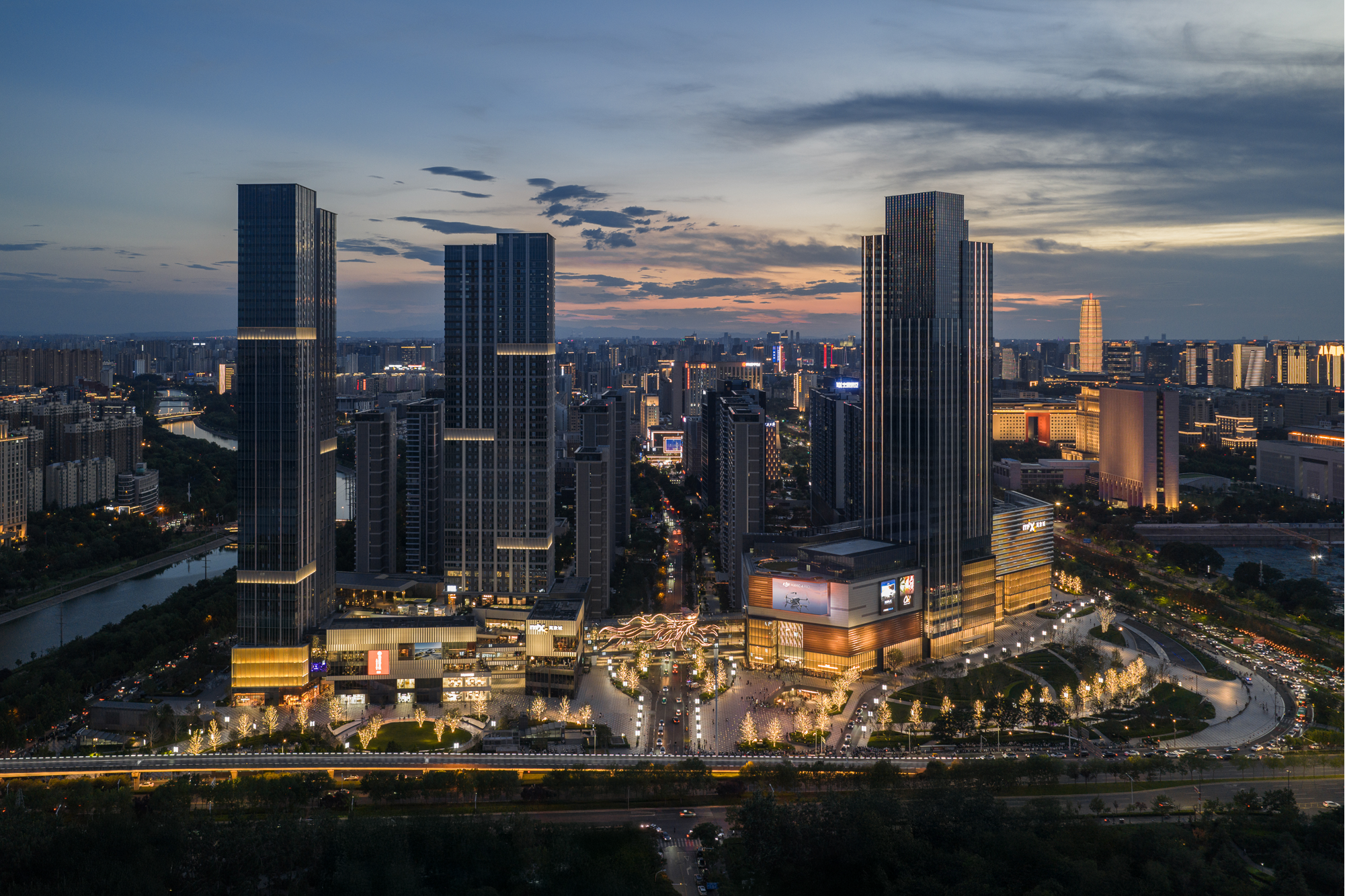 郑东万象城丨中国郑州丨PLAND博度景观设计(上海)有限公司等多家-10