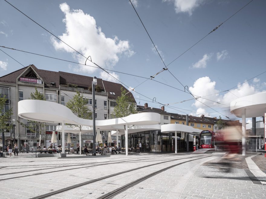 欧洲广场上的亭子丨德国丨J.MAYER.H-18